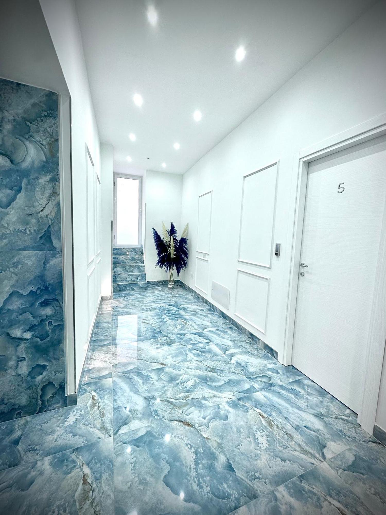 Marvit Central Luxury Napoli Bagian luar foto