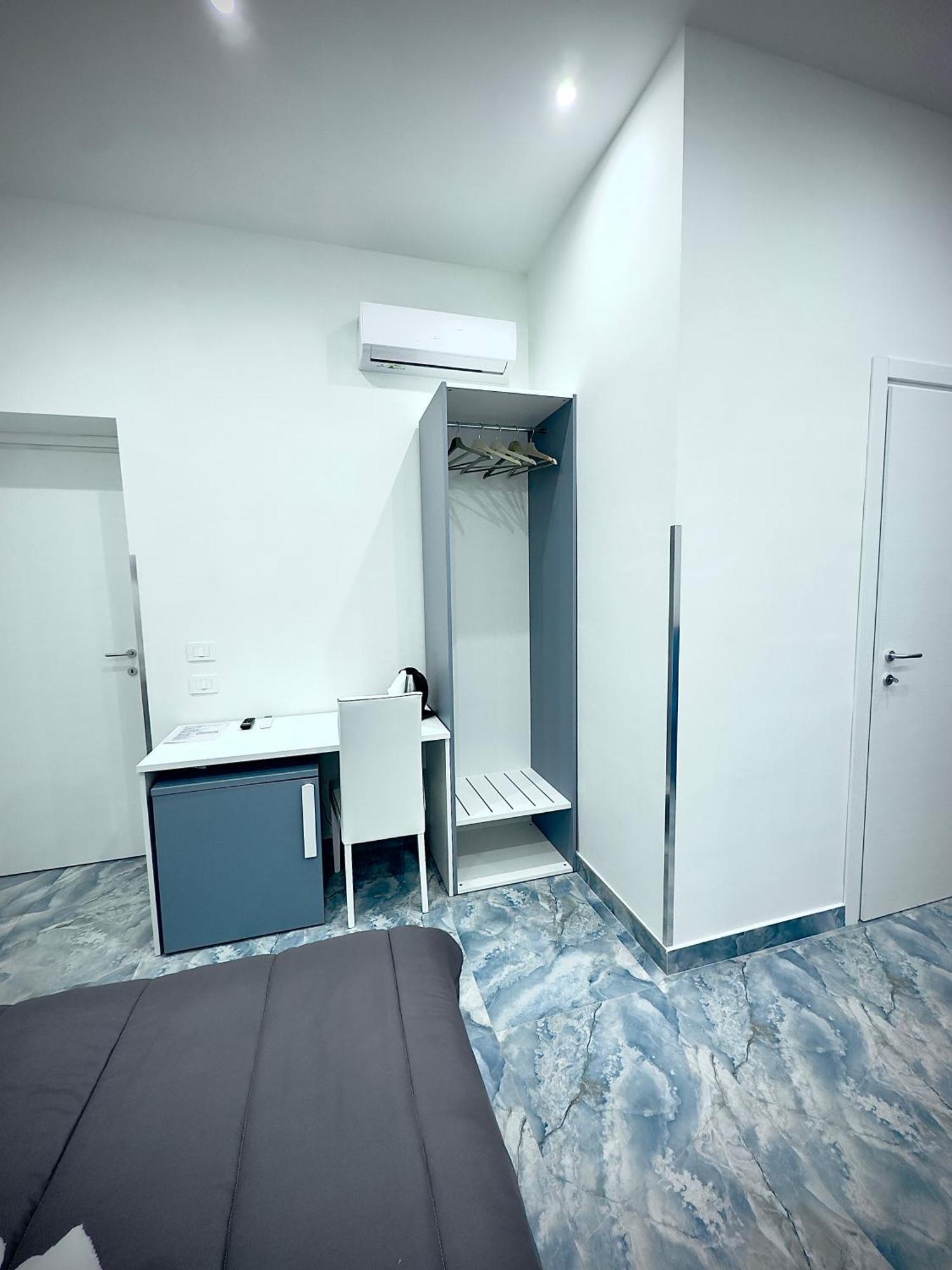 Marvit Central Luxury Napoli Bagian luar foto
