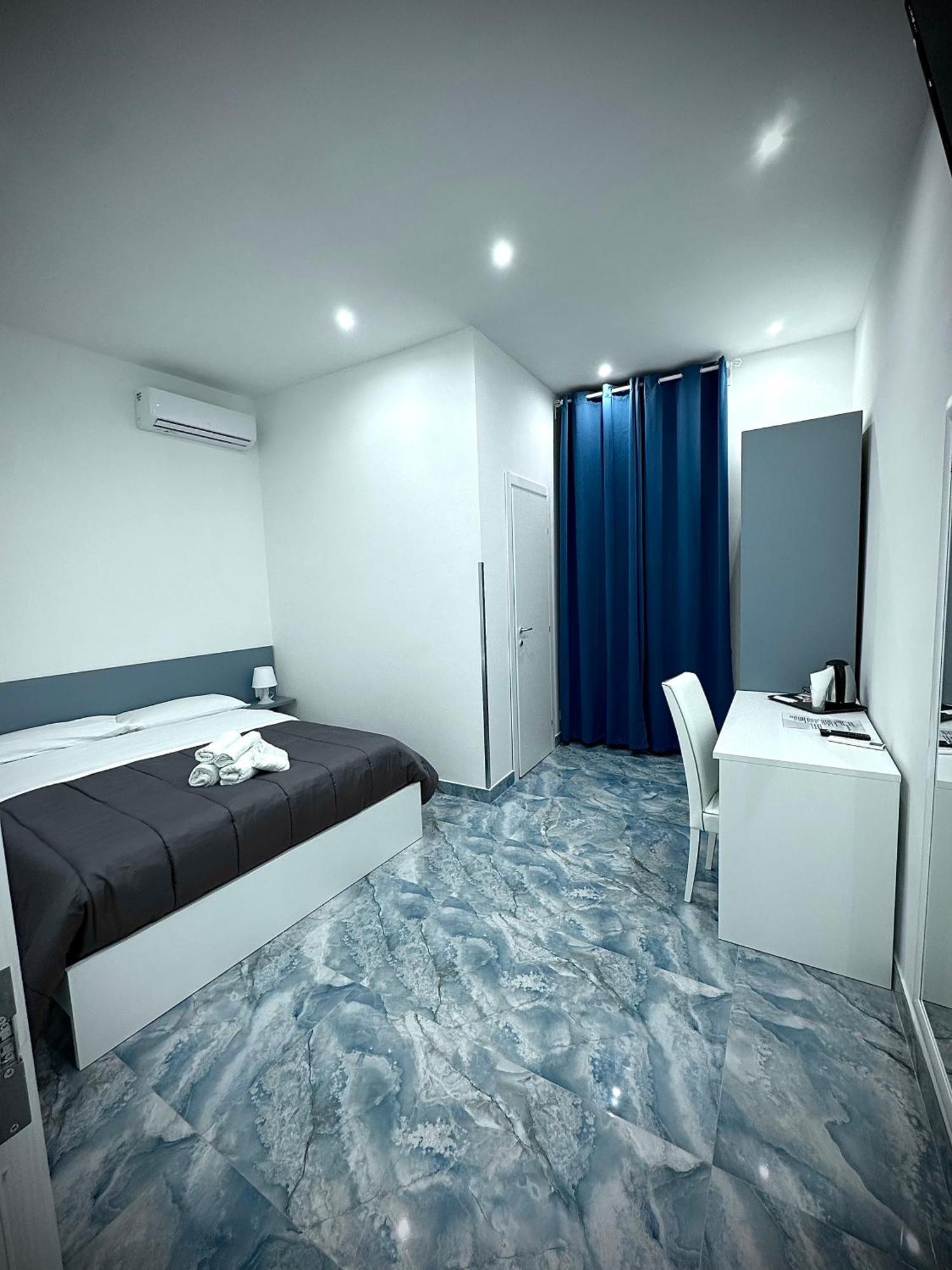 Marvit Central Luxury Napoli Bagian luar foto